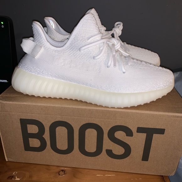 yeezy boost 350 v2 size 9.5